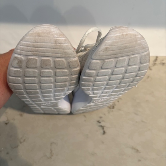 Nike Roshe One Women’s Running Shoe Size 8 - Picture 7 of 8